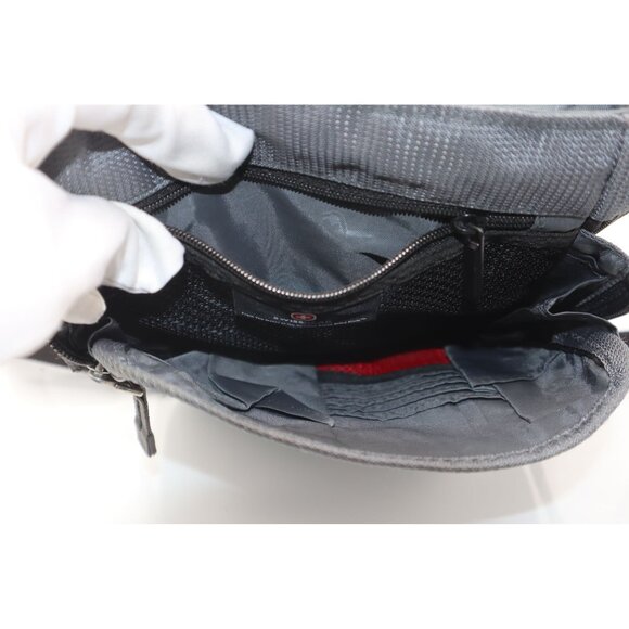 SwissGear Crossbody Bag With Adjustable Strap & Multiple Zipper Compartments - G - Picture 5 of 9